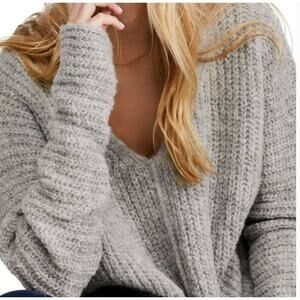 nwt free people Moonbeam Alpaca Blend Deep V Oversized Sweater size Medium